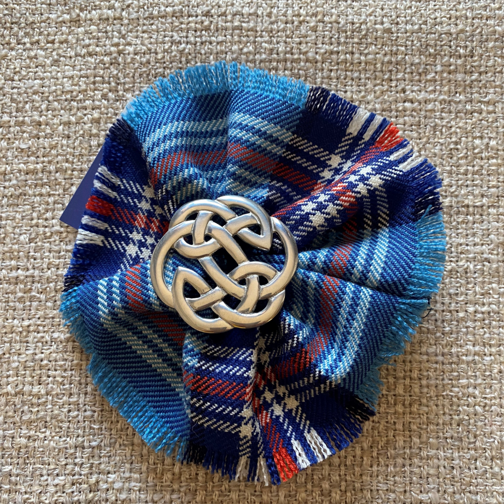 Large Rosette in Glen Innes Tartan